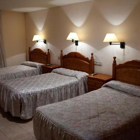 Hostal Nicolas Medinaceli Room photo